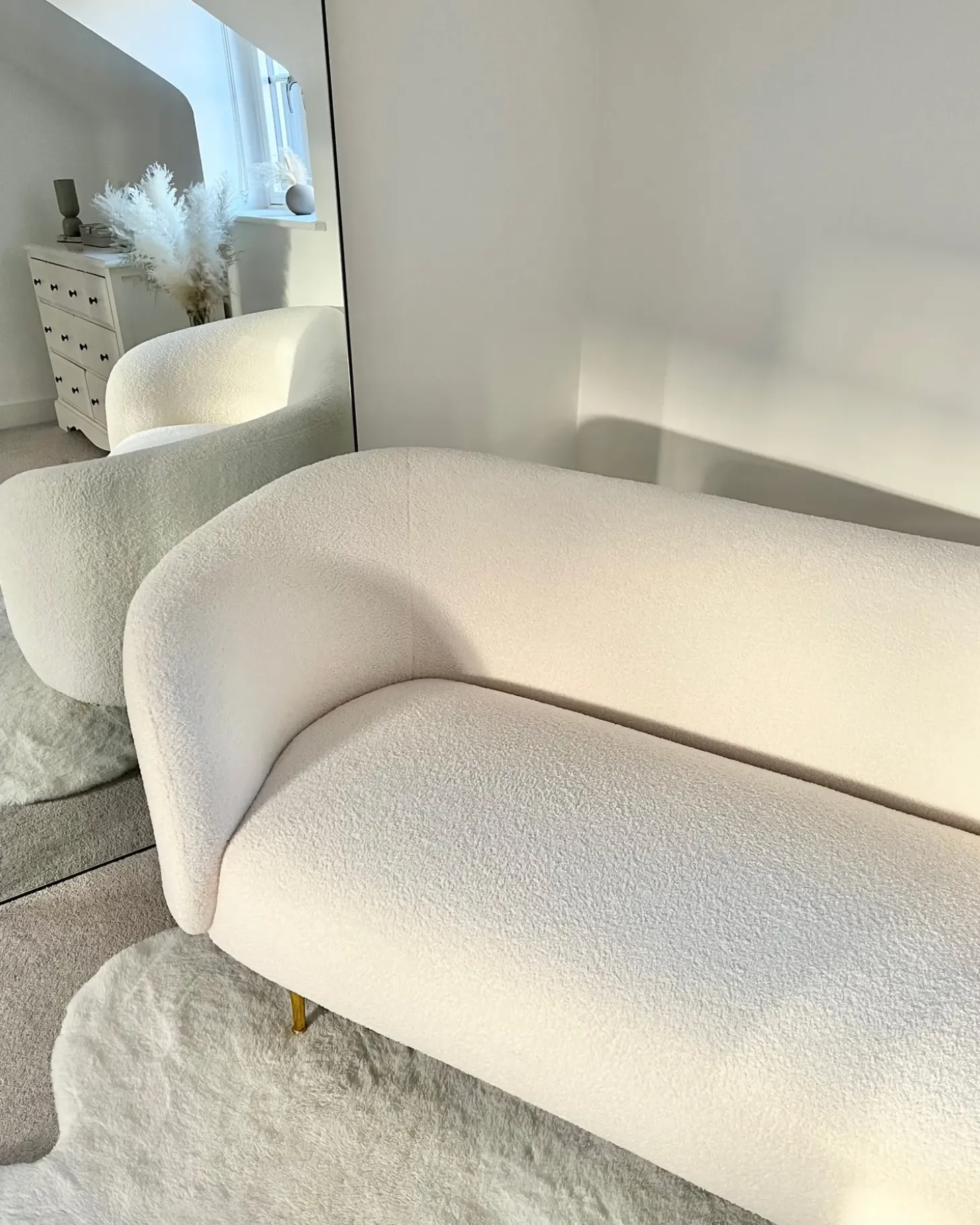 Sofa 2 personers LOEN Boucle Hvid