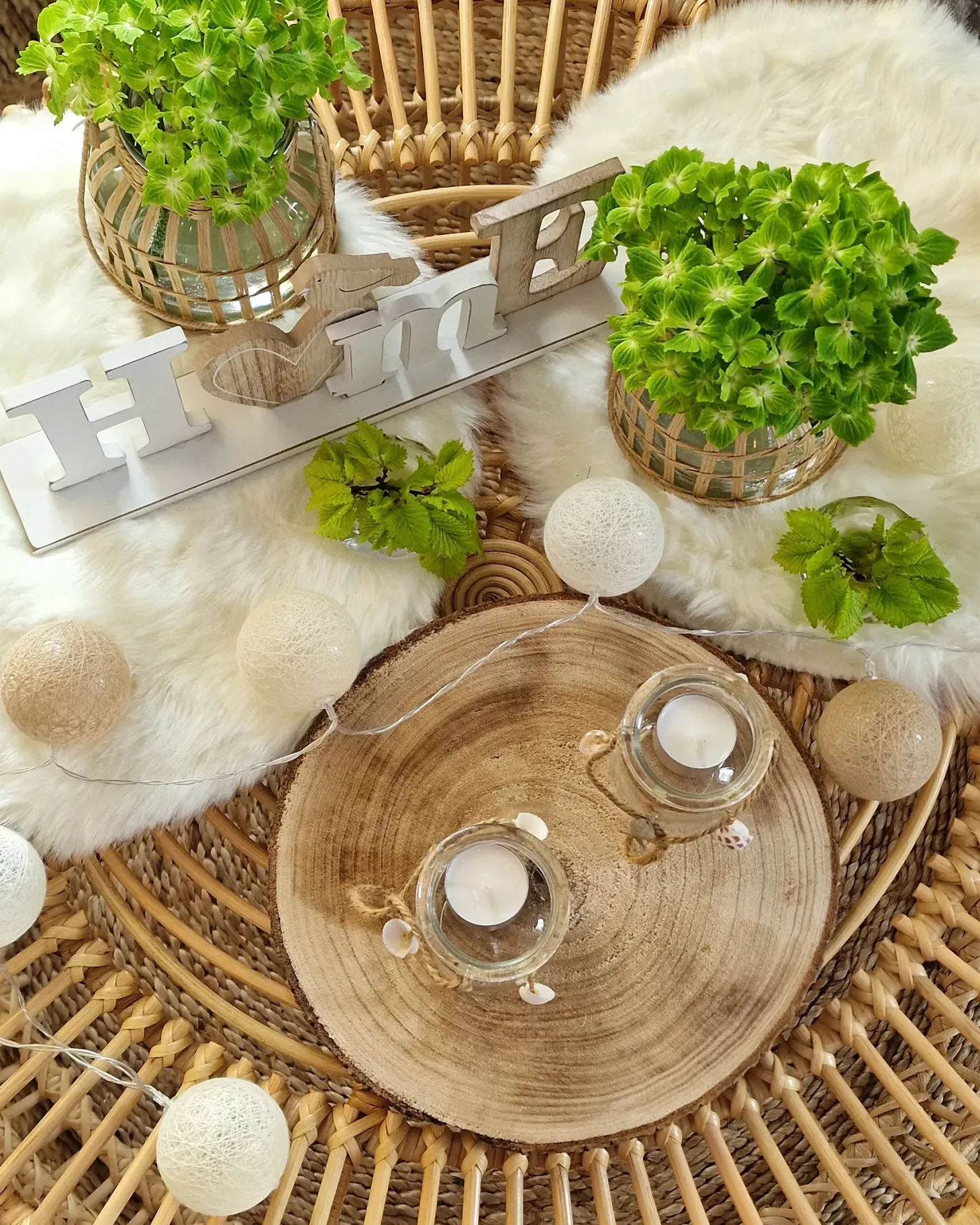 Sofabord LIMNI Rattan Lysebrun