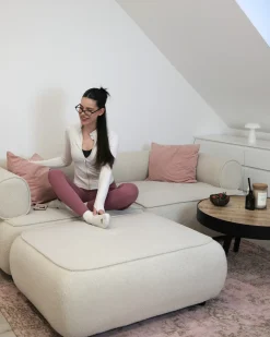 Sofa 3 personers SALLA Boucle Cremehvid med fodskammel