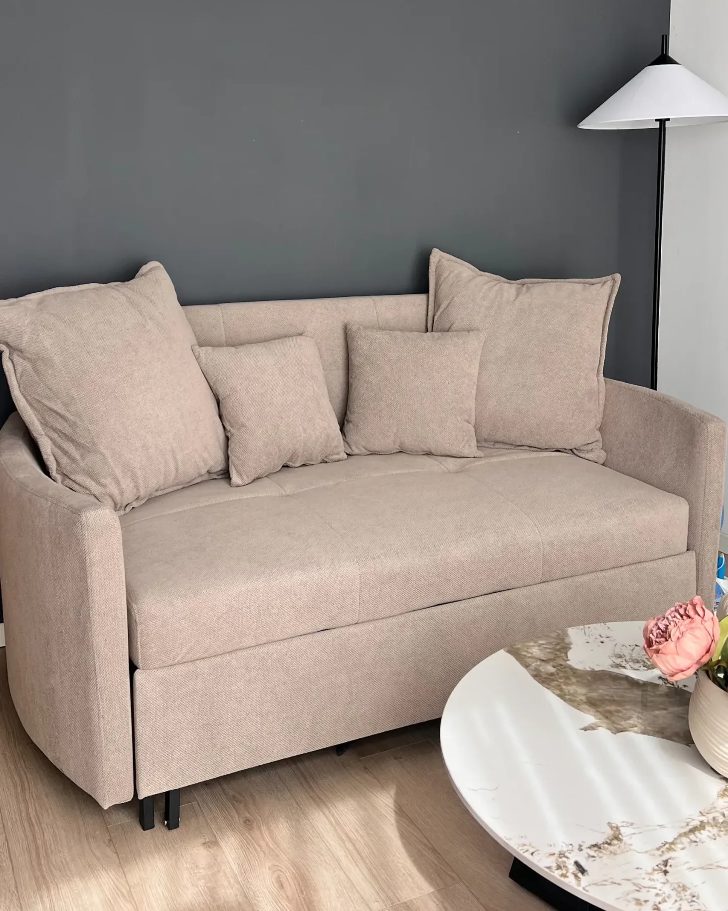 Sovesofa 2 personers HOVIN Brungrå