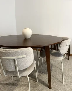Spisebord HUNTLEY Mørk eg 140 cm 140 cm