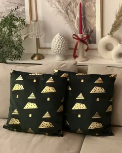 Sæt af 2 pyntepuder GOLDSPRUCE Velour 45 x 45 cm Grøn Julemønster