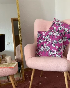 Sæt af 2 pyntepuder KOELERIA Velour 45 x 45 cm Fuchsia Blomstermønster