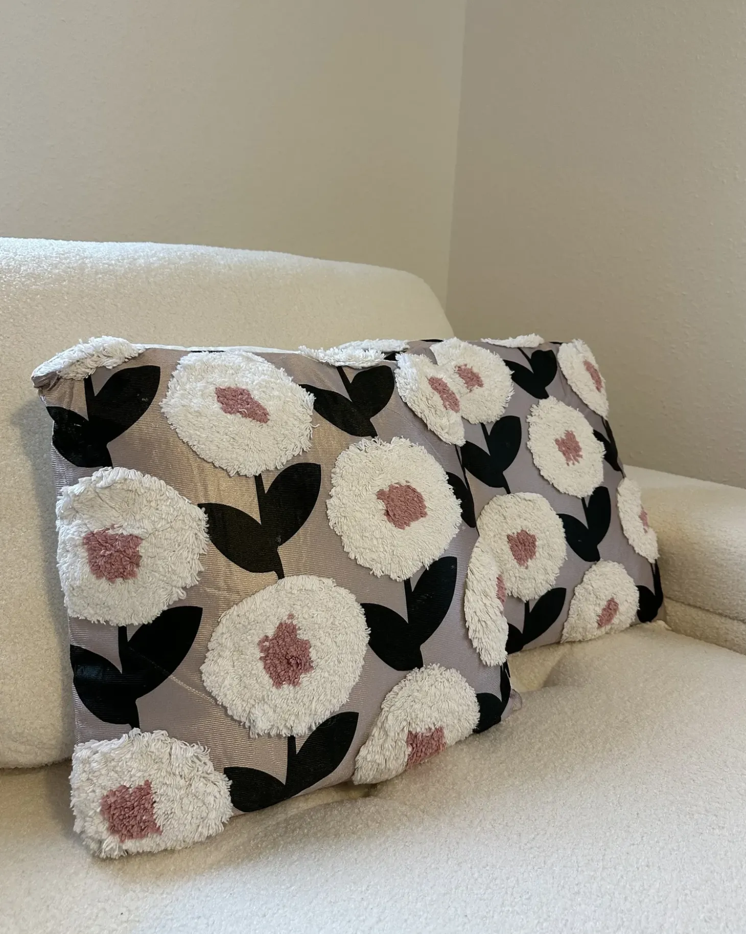 Sæt af 2 pyntepuder KUNRI Bomuld 45 x 45 cm Multifarvet Blomstermønster