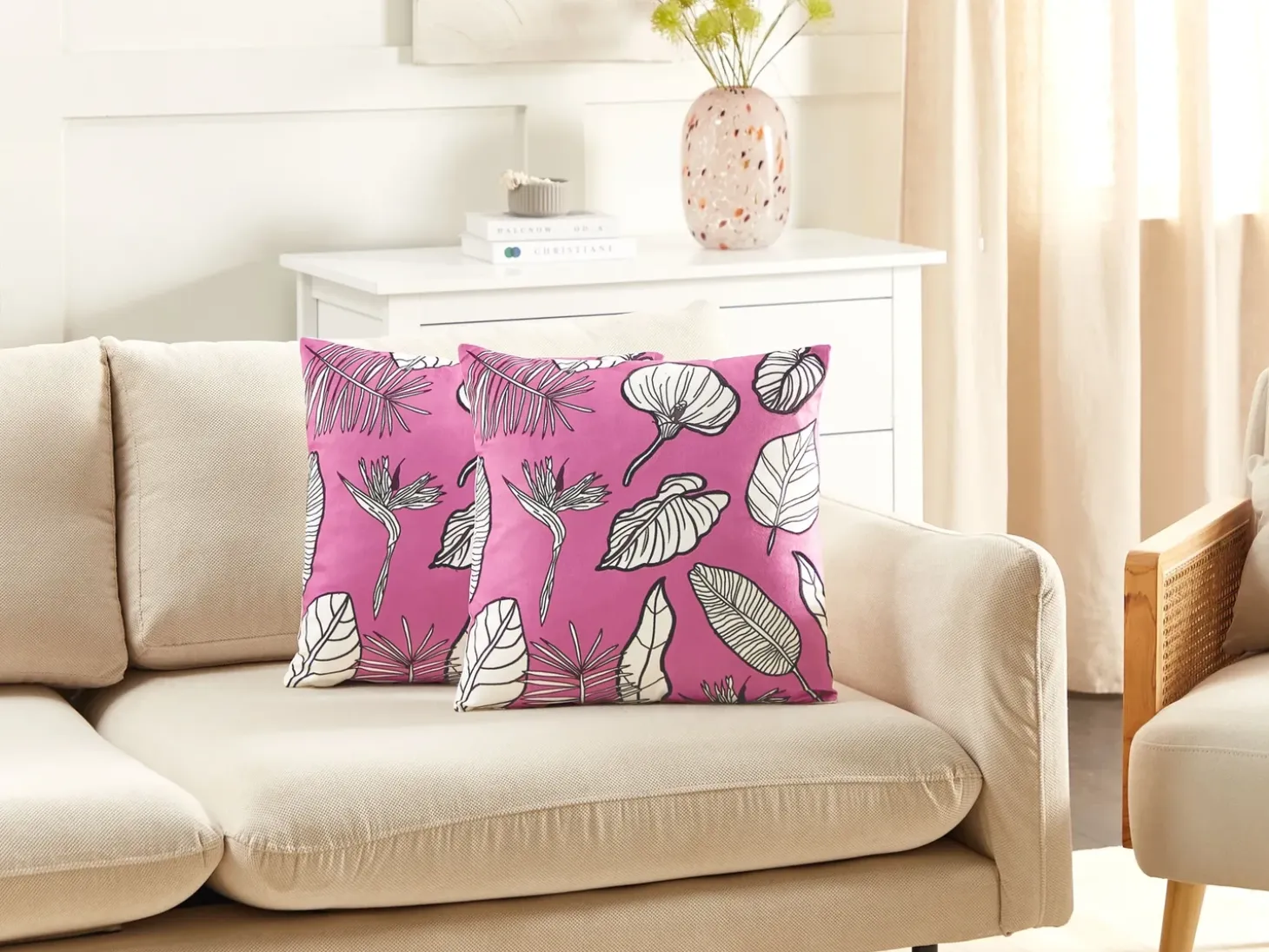 Sæt af 2 pyntepuder MALVA Velour 45 x 45 cm Lyserød Blomstermønster