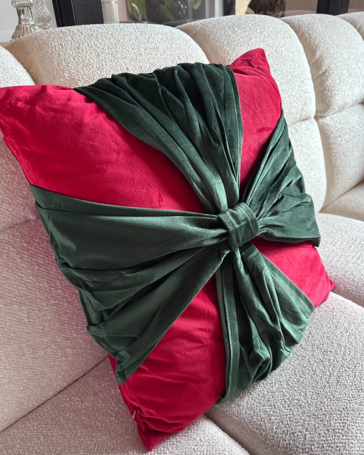 Sæt af 2 pyntepuder MARSHMALLOW Velour 45 x 45 cm Rød Julemønster