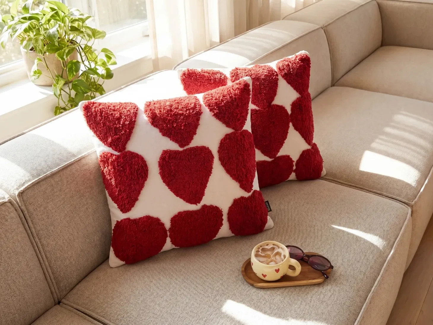 Sæt af 2 pyntepuder MINGORA Bomuld 45 x 45 cm Rød Hjerte mønster