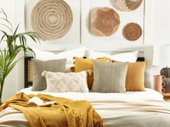 Sæt af 2 pyntepuder SENECIO Bomuld 45 x 45 cm Beige Geometrisk mønster