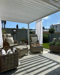 Sæt af 2 kurve KITIM med hjul Rattan Naturlig