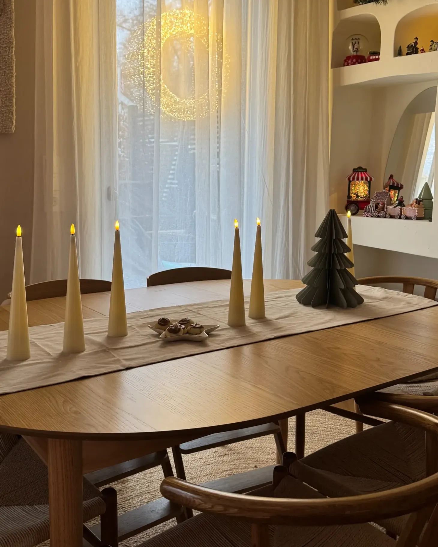 Sæt af 6 LED-stearinlys AURUM 28 cm Cremehvid