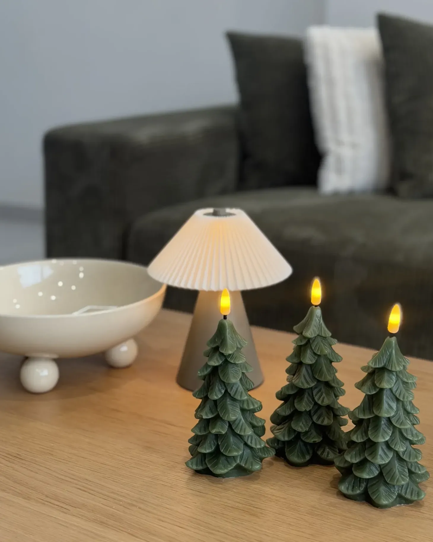 Sæt af 3 LED-stearinlys VELOURA Juletræ 16 cm Grøn