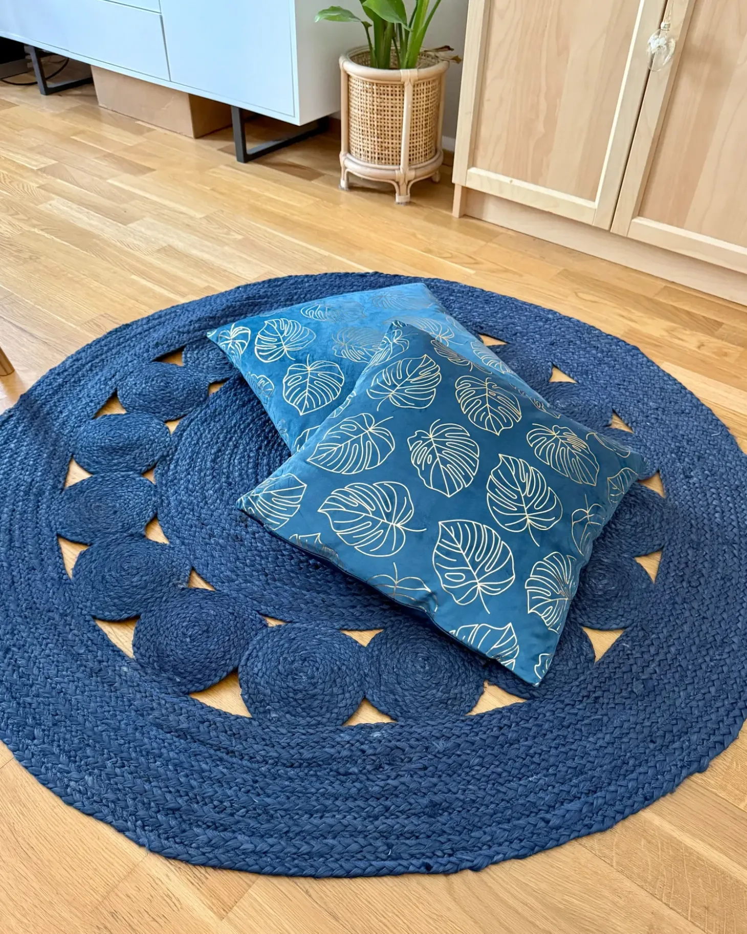 Sæt af 2 pyntepuder DELICIOSA Velour 45 x 45 cm Blå Plante mønster