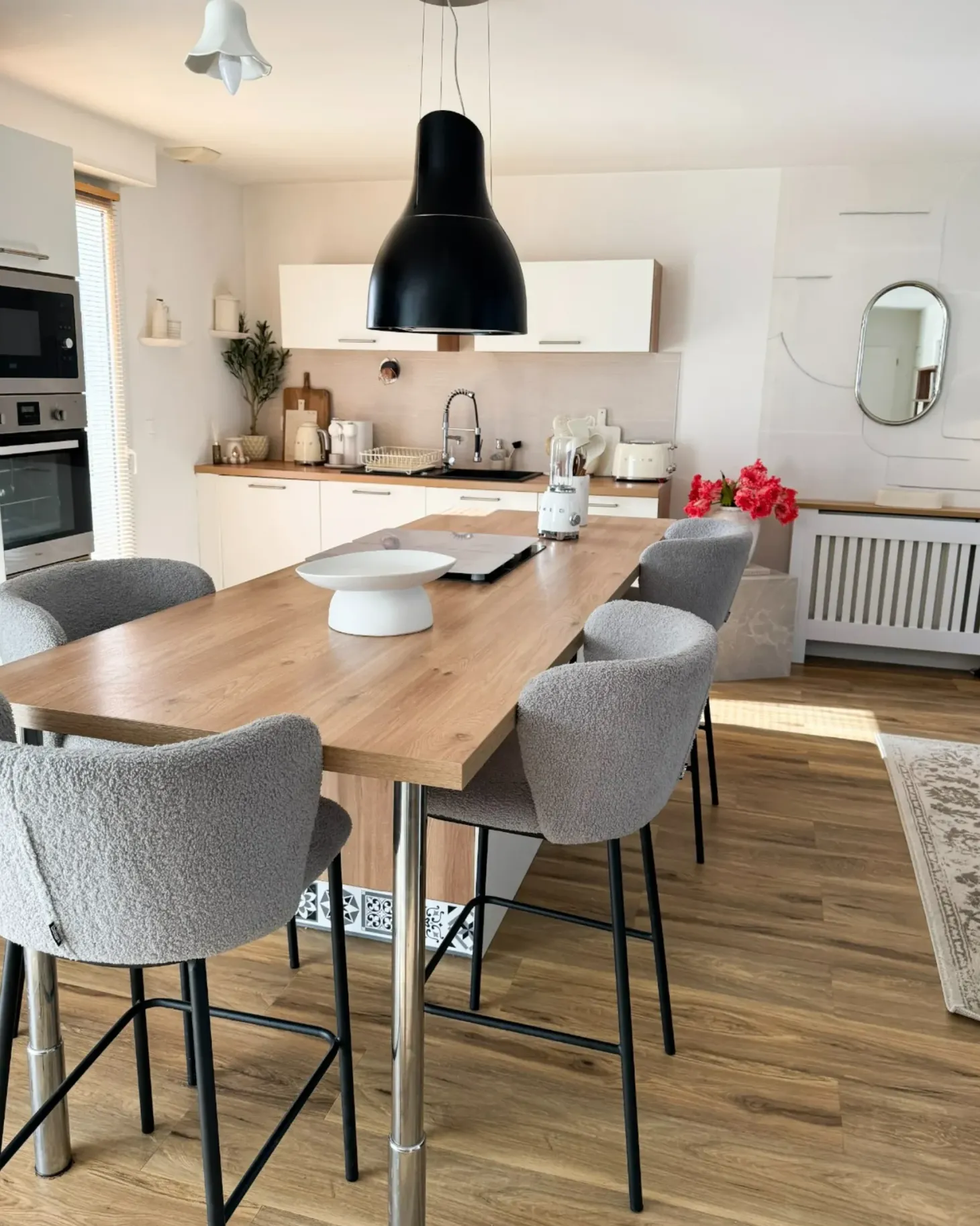 Sæt med 2 barstole MINA Boucle Lysegrå
