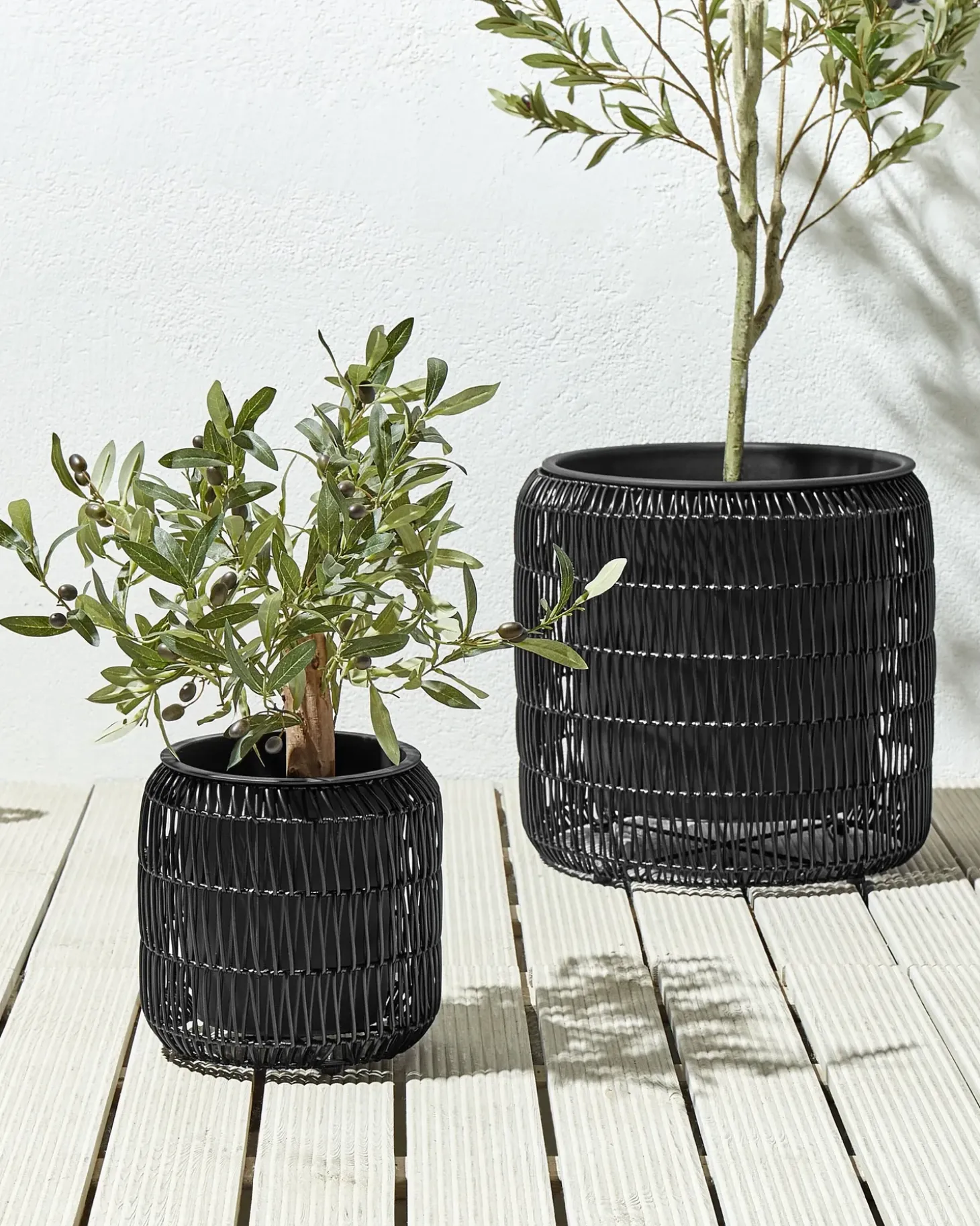 Sæt med 2 plantekrukker BRODIEA PE-rattan 26/45 cm Sort