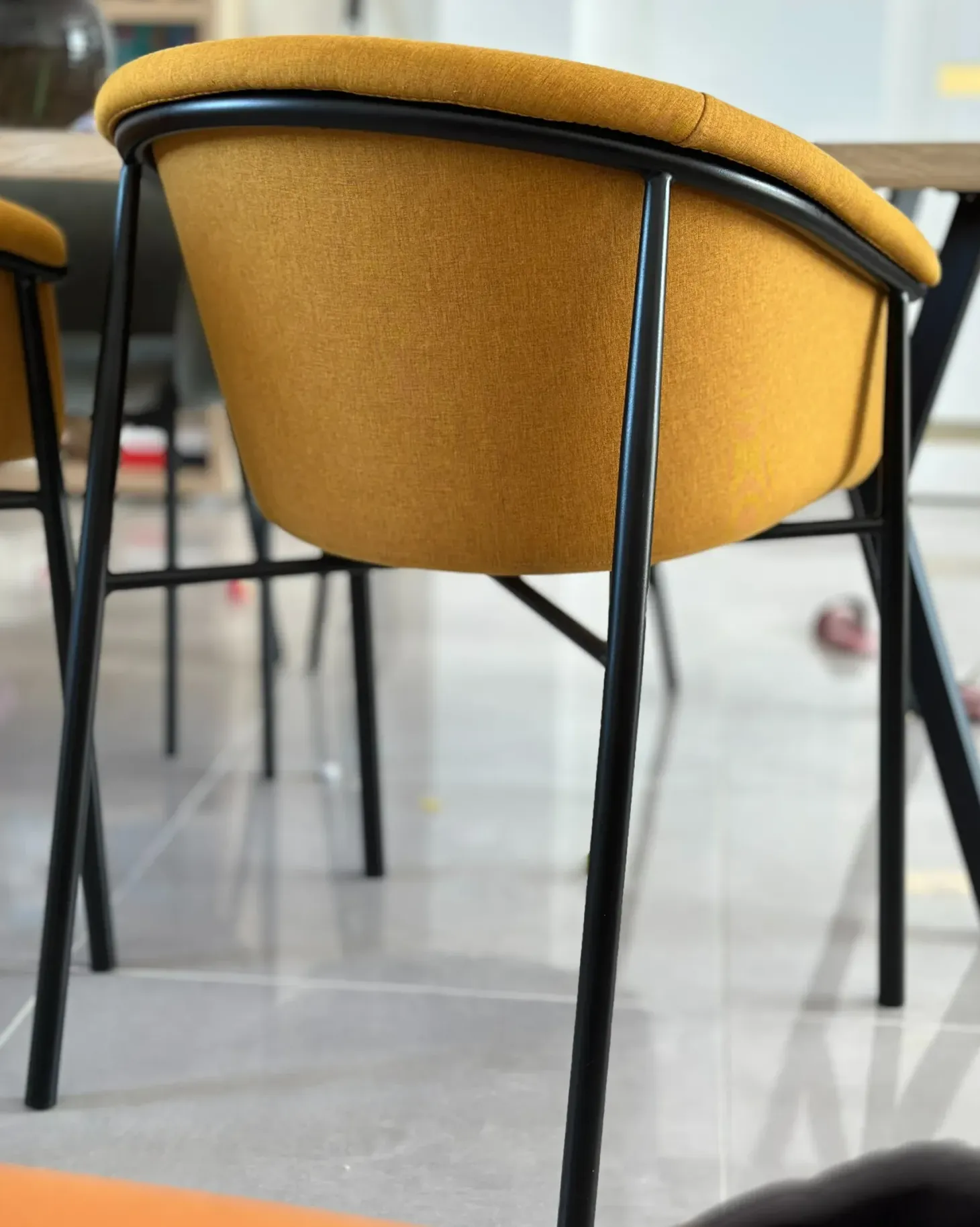 Sæt med 2 spisebordsstole AMES Orange