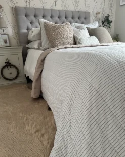 Tæppe af kunstpels MAMUNGARI Sand Beige 60 x 180 cm