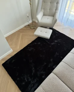 Tæppe af kunstpels MIRPUR Sort 160 x 230 cm