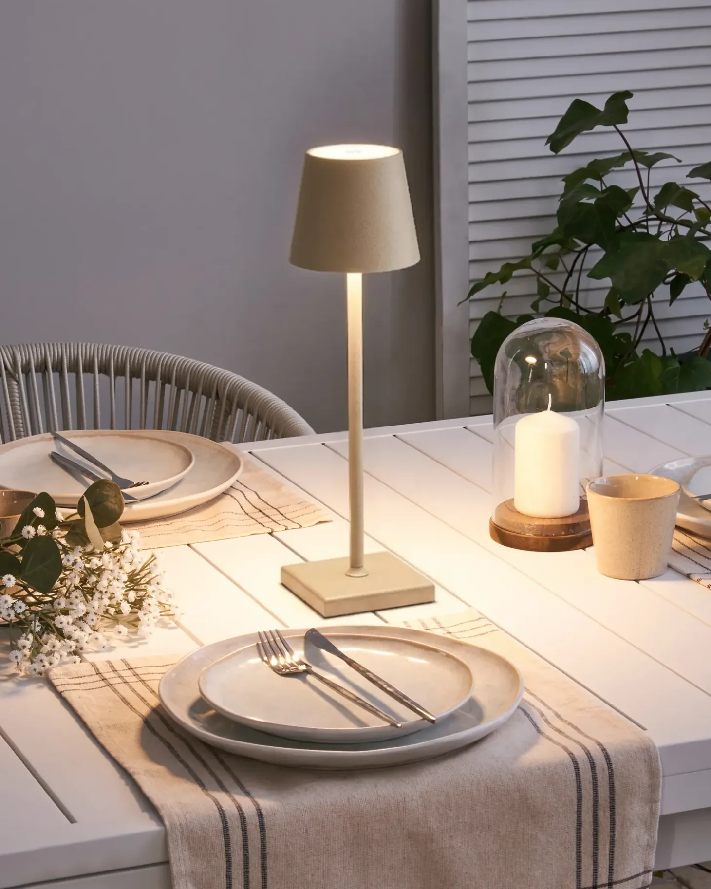 Trådløs LED-bordlampe BACEIRO Metal Orange