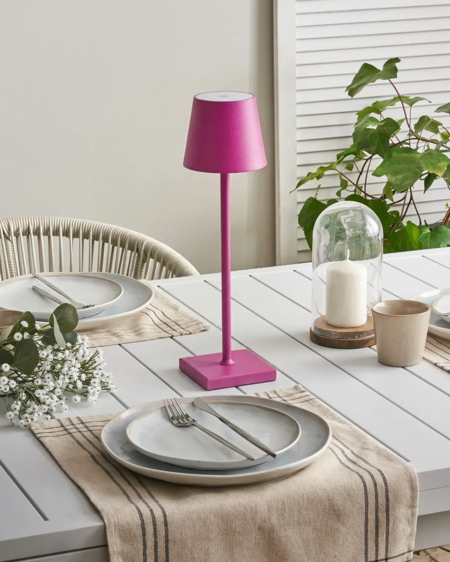 Trådløs LED-bordlampe BACEIRO Metal Lyserød