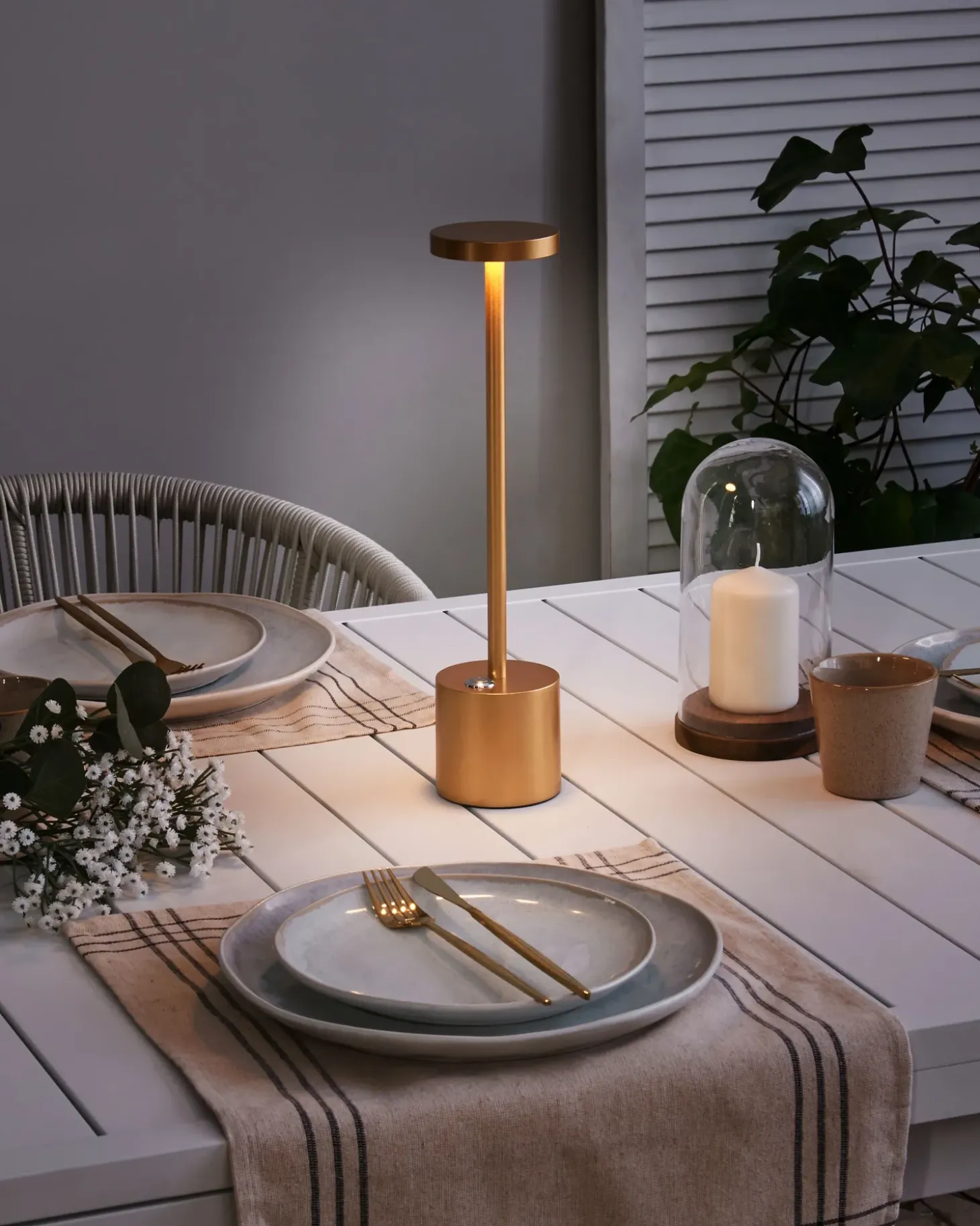 Trådløs LED-bordlampe LIZANDRO Med dæmpning Metal Guld