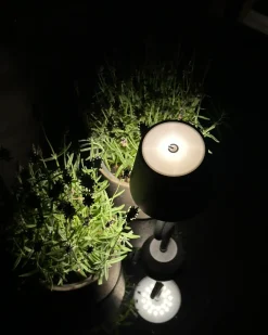 Trådløs LED-bordlampe VOUGA Med dæmpning Metal Sort