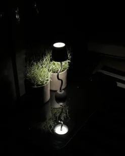 Trådløs LED-bordlampe VOUGA Med dæmpning Metal Sort