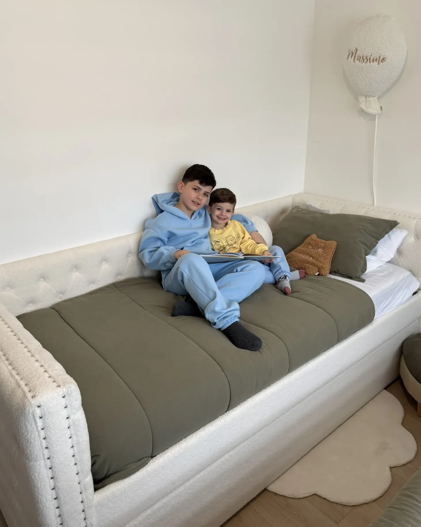 Udtræksseng Boucle GASSIN 90 x 200 cm Cremehvid