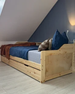 Udtræksseng Fyretræ EDERN 90 x 200 cm Lysebrun