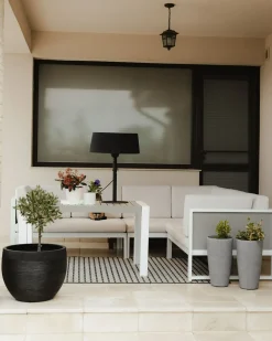 Urtepotte ZAKROS 50 cm Sort