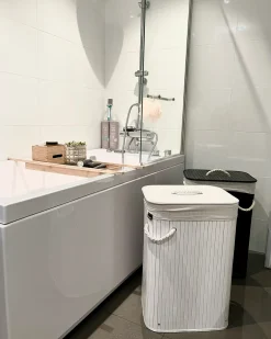 Vasketøjskurv KOMARI Bambus Sort 72 L