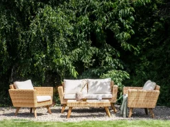 VITTORIA 4 personers Loungesæt med bord Cremehvid PE-rattan